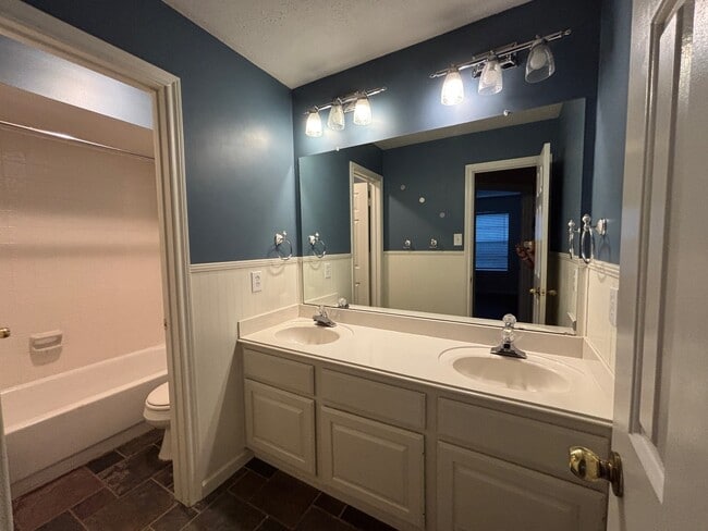 Building Photo - 1234 Indian Autumn Trce