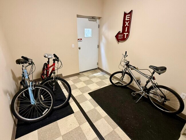 Foyer - 12 Cunliffe Way