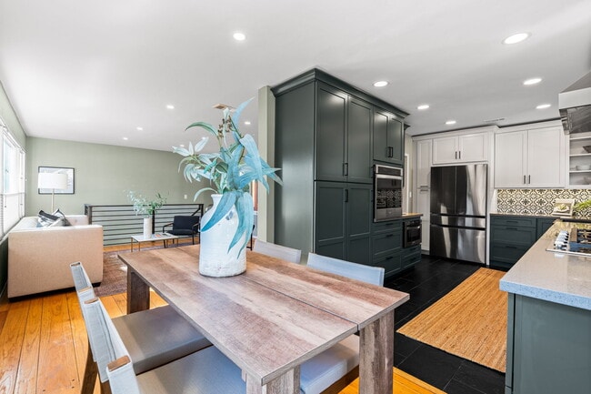 Photo - 8124 Greenly Dr