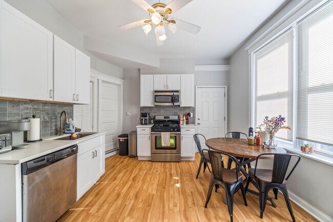 Photo - 928 S Claremont Ave