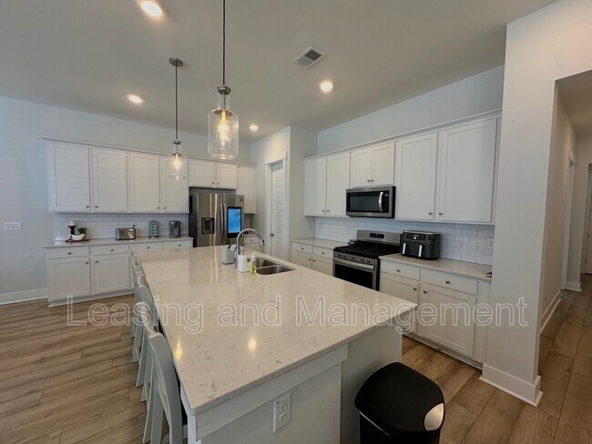 Photo - 125 Trumpet Vine Dr