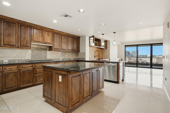7175 E Camelback Rd Unit 707