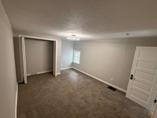 Photo - 1720 Howard St