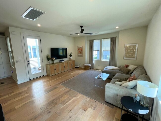 Photo - 106 Cooper St