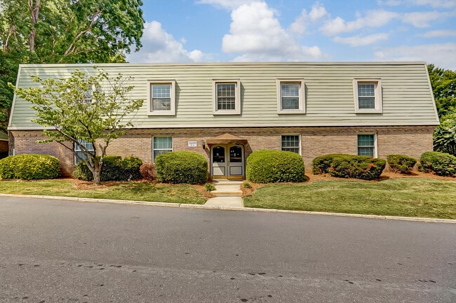 Photo - 2600 Park Rd Unit D