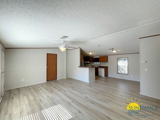 Photo - Great 3 Bedroom Mobile Home In Fort Walton Beach!
