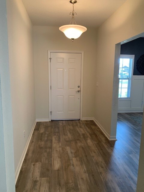 Photo - 103 Kensington Cir