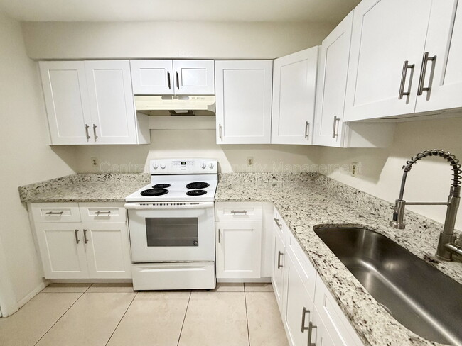 Photo - 2203 S Park Ave