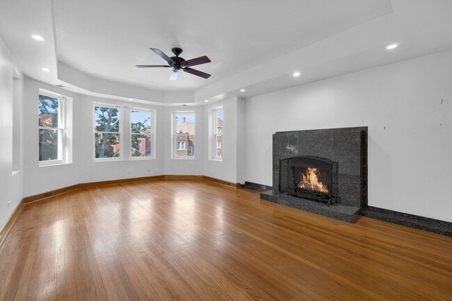 Photo - 6311 N Oakley Ave Unit 2