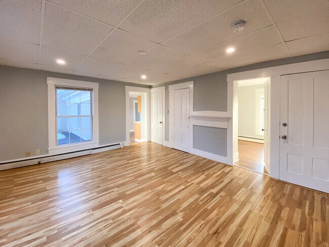 Livingroom - 181 Main St Unit 2