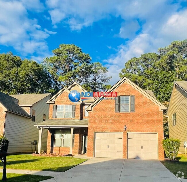 Building Photo - Brick front 2-story house in the DISCOVERY...