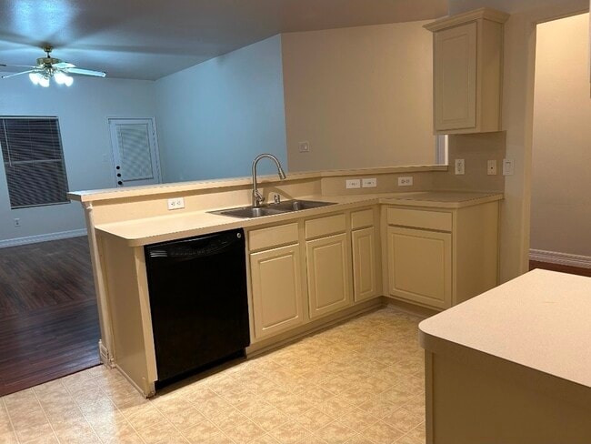 Building Photo - 12618 Roxdale Ridge Dr