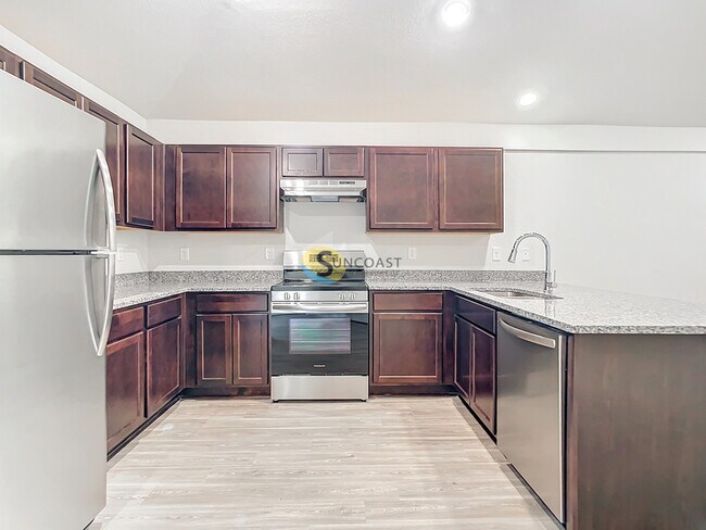 Photo - 177 Lomond Dr