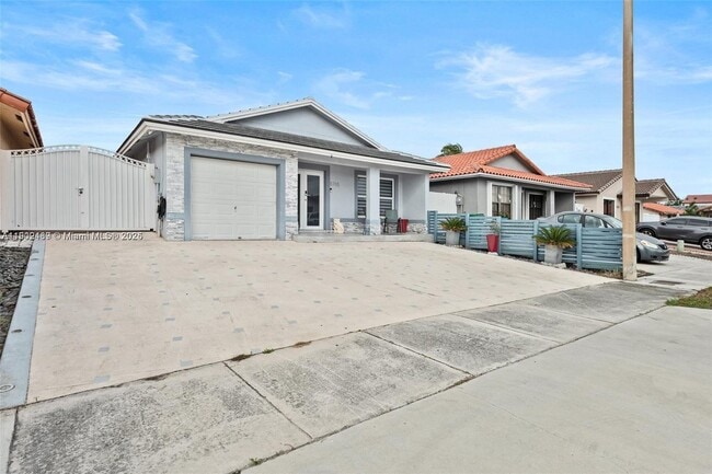 Building Photo - 8765 NW 111th Terrace