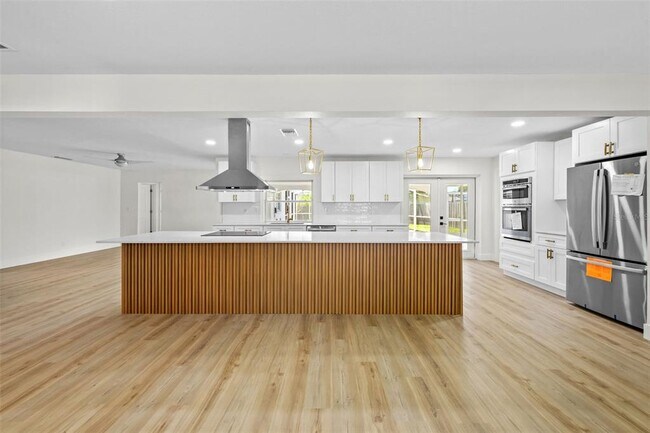 Photo - 5700 Bayou Grande Blvd NE