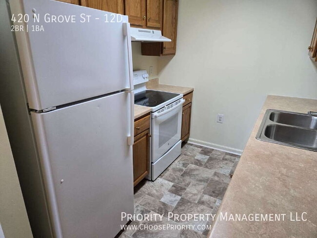Photo - 420 N Grove St Unit 12D