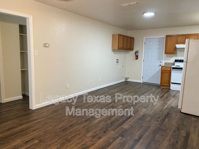 Photo - 1719 Short St Unit A