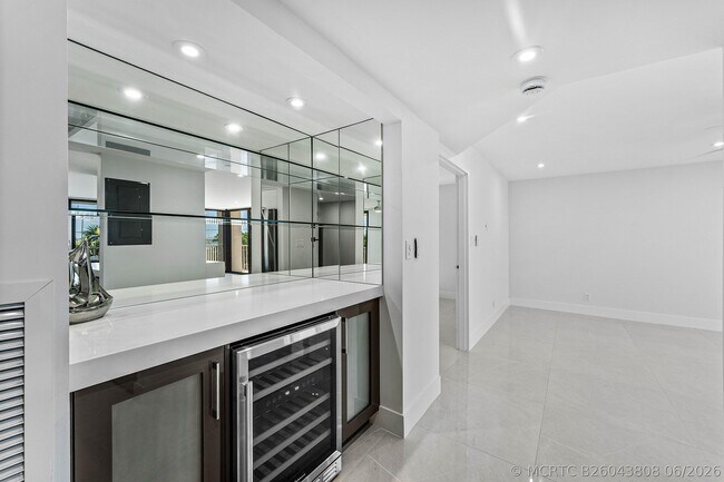 Photo - 5480 N Ocean Dr Unit B1c