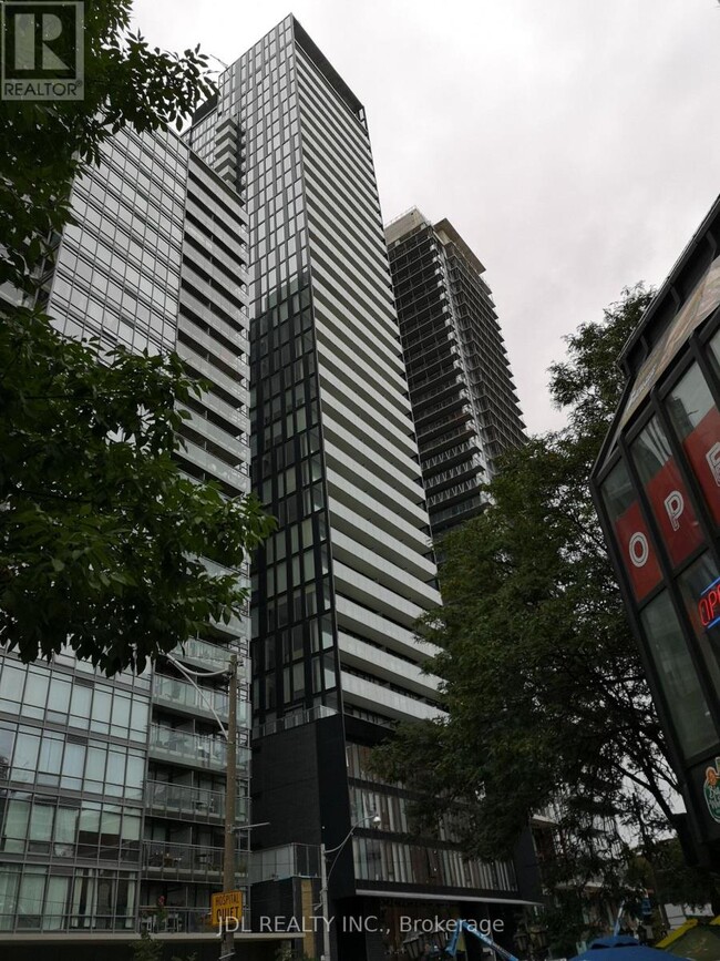 Photo - 28 Wellesley St E Unit 2805