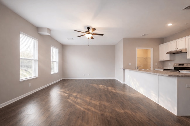 Photo - Club Villas Apartments