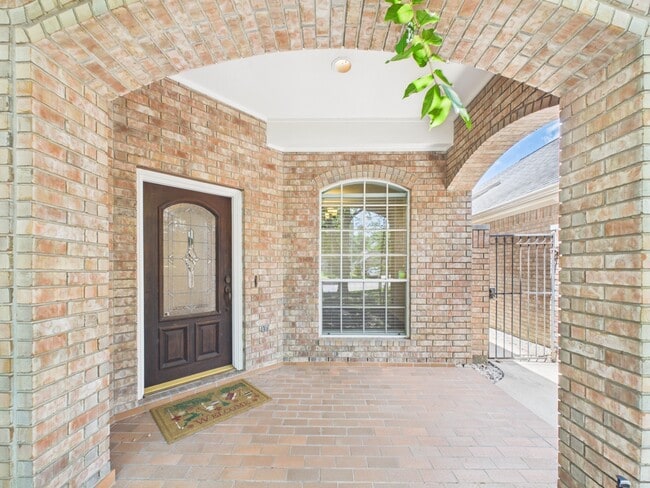 Photo - 5407 Lake Pl Dr