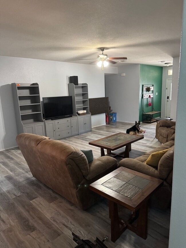 Photo - 5 bedroom Home in Copperas Cove