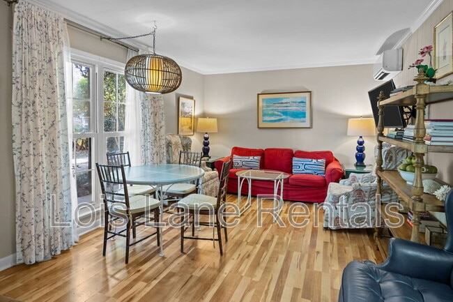 Building Photo - 874 Colony Dr Unit B16