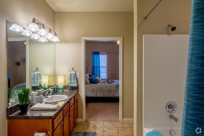 2BR,2BA