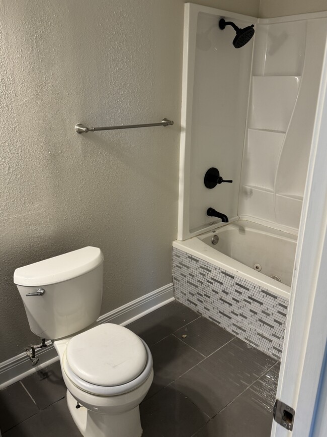 Photo - 7718 Reindeer St