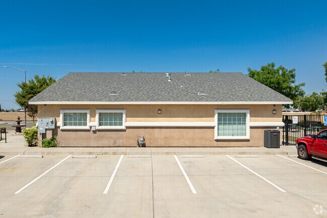 Alternate Building View - Valley View Village