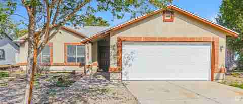 Building Photo - 8746 W McLellan Rd Rental