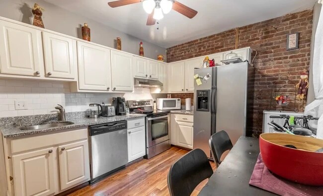 Photo - 1404 Commonwealth Ave Unidad 5 Rental