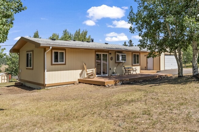 Photo - 215 Will Scarlet Dr