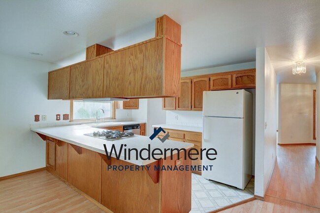 Photo - 3 Bed 2 Bath Home in Town!