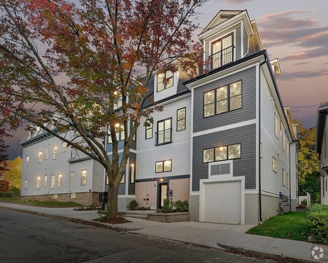 Building Photo - 115 Thurston St Unit G Rental