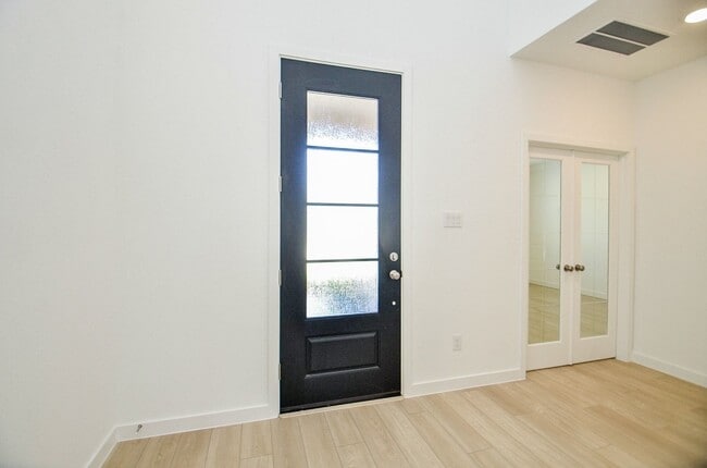 Photo - 2708 Pne Blf Dr