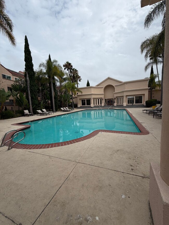 Photo - Spacious 2 Bedroom, 2.5 Bath Two-Story Townhome UTC