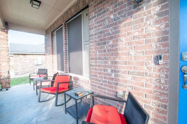 Photo - 2405 S Clear Creek Rd