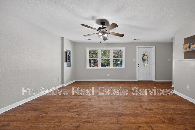 Photo - 1065 Lindenwood Ave