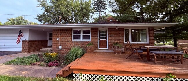 Photo - 7036 Willow Ln