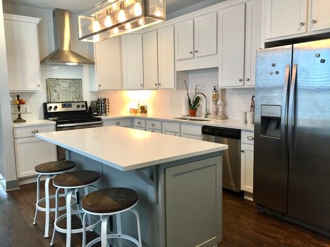 Photo - 1317 Pennock Ave