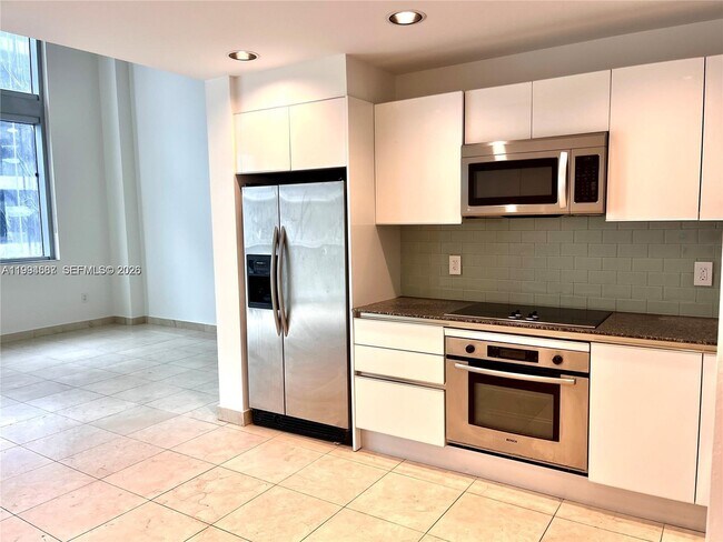 Photo - 1060 Brickell Ave Unit 415