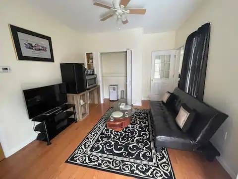 Photo - 34 Franklin St