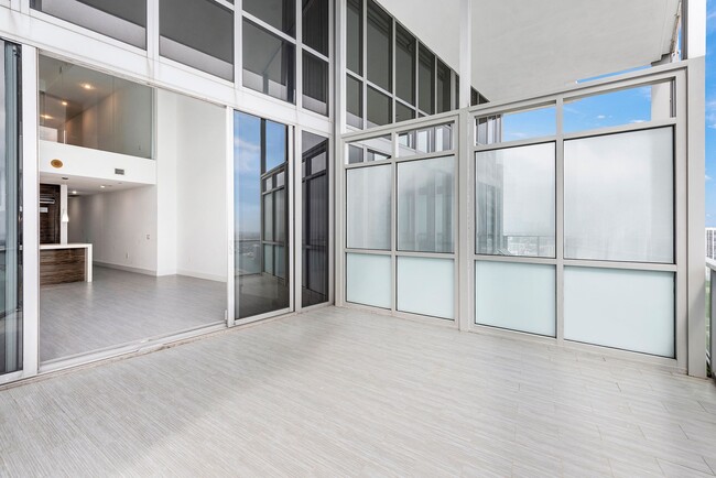 Photo - 1100 Biscayne Blvd