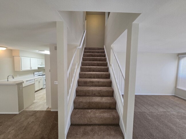 Photo - 2804 Crystal Lantern Dr