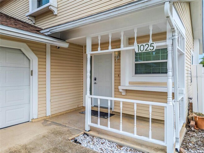 Photo - 1025 Wentworth Ct