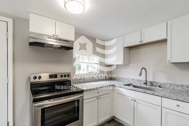 Photo - 806 Crawford St
