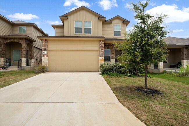 Photo - "Charming 3-Bed Sanctuary on Bleak Hills Blvd - Spacious & Inviting in San Antonio!"