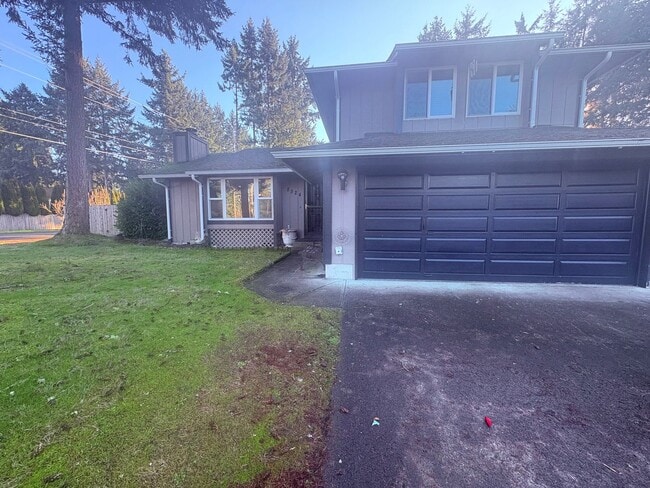 Building Photo - Charming Puyallup Home – Spacious & Updated