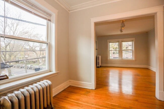 Photo - 3953 N Hoyne Ave Unit 2